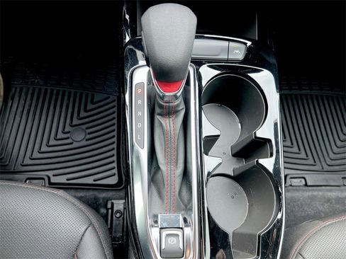 Certified 2025 Chevrolet Trax RS w/ Driver Confidence Package image 14