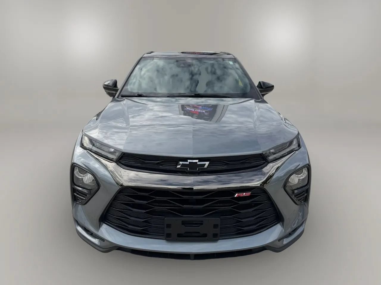 Used 2021 Chevrolet TrailBlazer RS w/ Technology Package FWD image 2