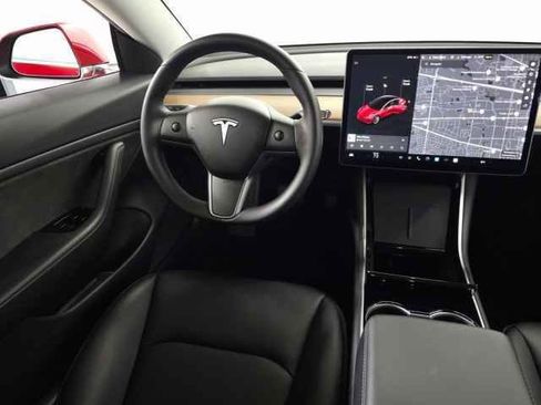 Used 2019 Tesla Model 3 Long Range image 18