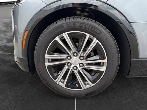 Used 2023 Cadillac Lyriq AWD image 9