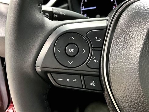 Used 2025 Toyota Corolla SE image 22