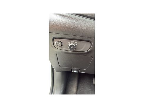 Used 2024 Buick Encore GX Sport Touring AWD/4WD image 13