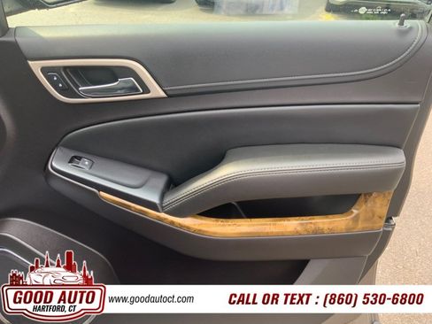Used 2016 GMC Yukon Denali w/ Open Road Package AWD/4WD image 13