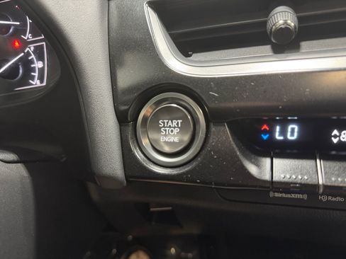 Used 2021 Lexus UX 200 w/ Accessory Package (Z1) FWD image 18
