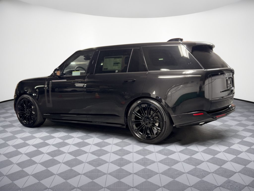 New 2026 Land Rover Range Rover Long Wheelbase SE AWD/4WD image 3