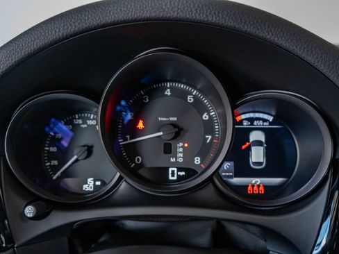 New 2025 Porsche Macan image 16