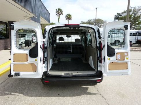 Used 2022 Ford Transit Connect XLT FWD image 14