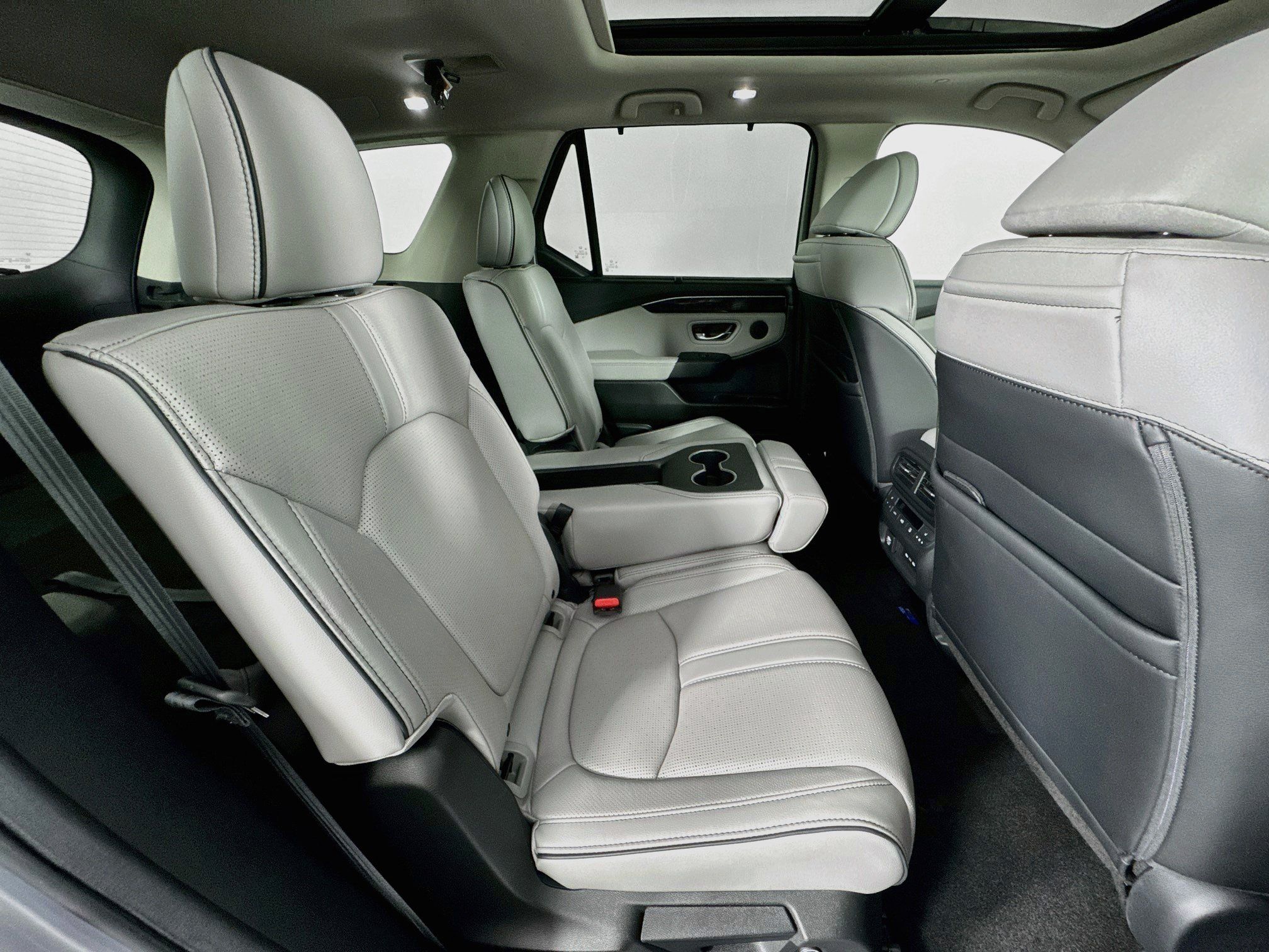 Certified 2024 Honda Pilot Elite image 30
