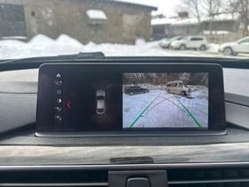 Used 2018 BMW 330i Gran Turismo xDrive image 13