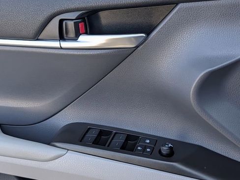 Used 2024 Toyota Camry SE w/ Convenience Package image 24