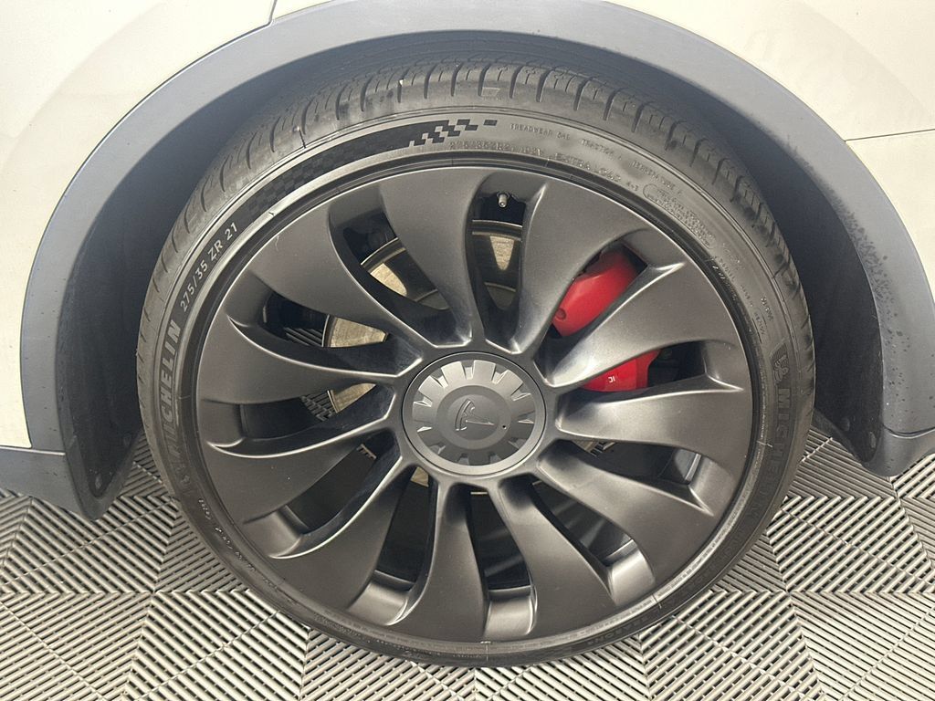 Used 2022 Tesla Model Y Performance AWD/4WD image 10
