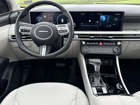 New 2026 Hyundai Tucson SEL image 2