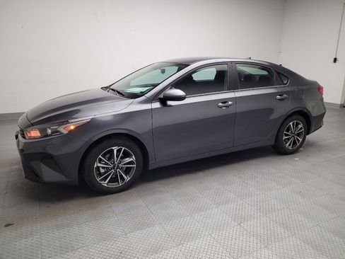 Used 2024 Kia Forte LXS image 2