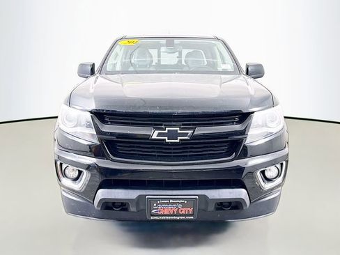 Used 2018 Chevrolet Colorado Z71 w/ Z71 Midnight Edition image 2
