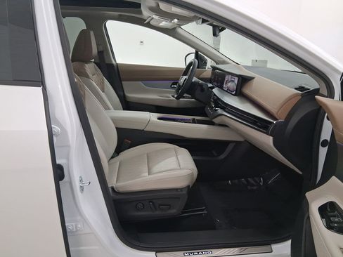 Used 2025 Nissan Murano Platinum w/ Cargo Package image 34