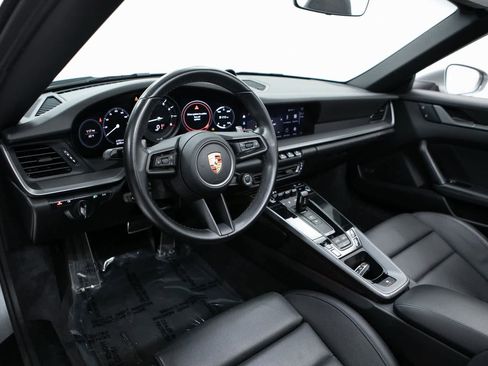 Certified 2022 Porsche 911 Carrera image 4