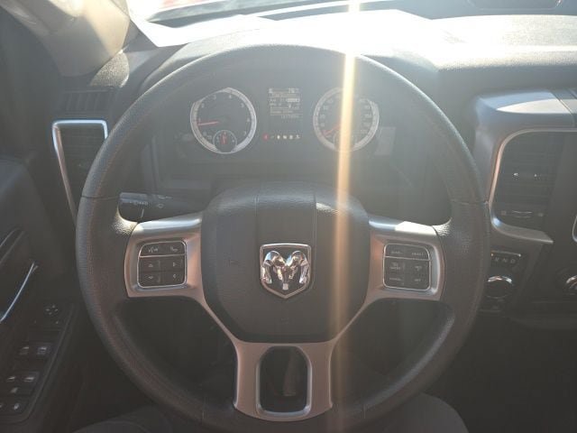 Used 2021 RAM 1500 Classic SLT AWD/4WD image 18