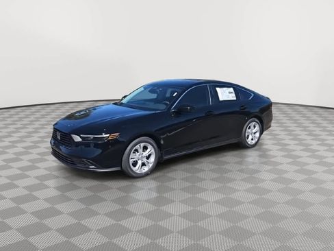 New 2025 Honda Accord LX image 4