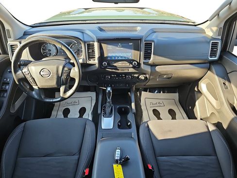 Used 2024 Nissan Frontier SV w/ SV Convenience Package image 12