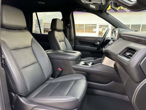 Used 2023 Chevrolet Tahoe LT w/ Luxury Package image 10