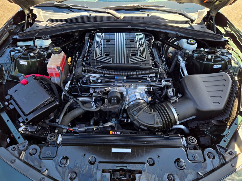 Used 2020 Chevrolet Camaro ZL1 RWD image 24