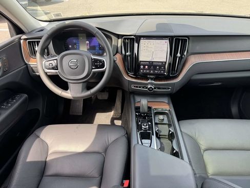 Certified 2024 Volvo XC60 B5 Plus w/ Protection Package Premier AWD/4WD image 11