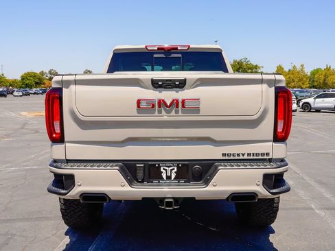 New 2026 GMC Sierra 1500 AT4 w/ AT4 Premium Package AWD/4WD image 9