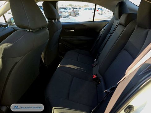 Used 2021 Toyota Corolla LE FWD image 6
