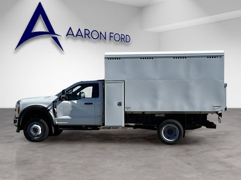 New 2025 Ford F550 4x4 Regular Cab Super Duty w/ XL Chrome Package image 2