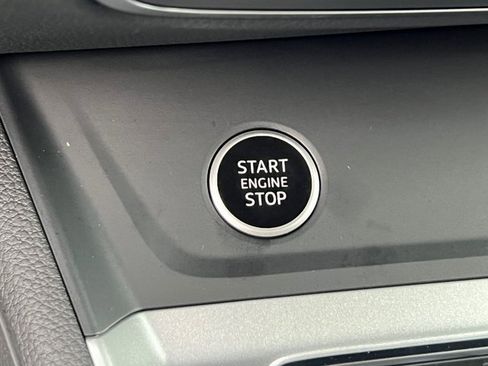 Certified 2025 Audi Q3 2.0T Premium Plus w/ Premium Plus Package image 32