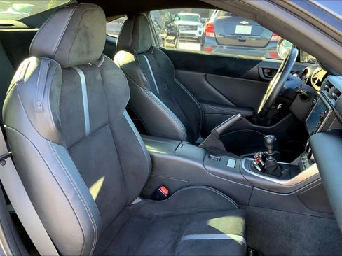 Used 2023 Toyota GR86 Premium image 8