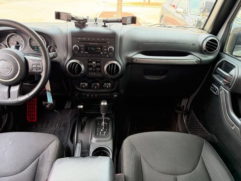 Used 2018 Jeep Wrangler Unlimited Sport S AWD/4WD image 20