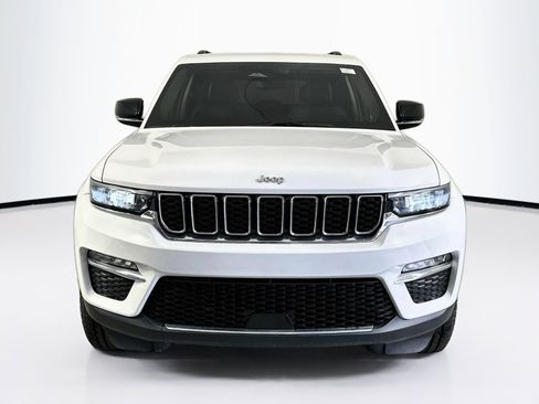 Used 2023 Jeep Grand Cherokee Limited RWD image 2