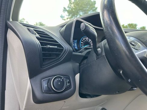 Used 2015 Ford C-MAX Energi SEL FWD image 14