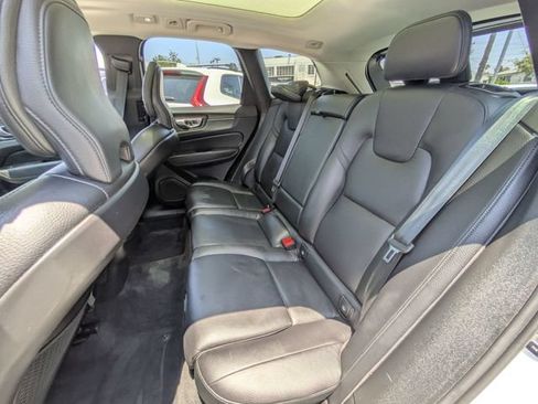 Certified 2023 Volvo XC60 B5 Plus w/ Climate Package FWD image 26