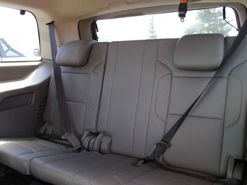 Used 2019 Chevrolet Tahoe LT AWD/4WD image 18