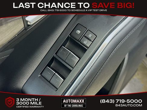 Used 2023 Toyota Highlander Limited FWD image 21
