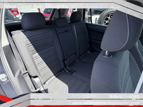 Used 2022 Volkswagen Tiguan S image 11