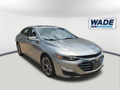 Used 2024 Chevrolet Malibu LT FWD image 3
