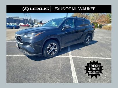 Used 2021 Toyota Highlander XLE