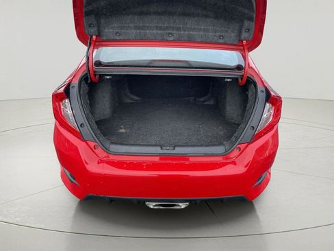 Used 2019 Honda Civic Sport image 9