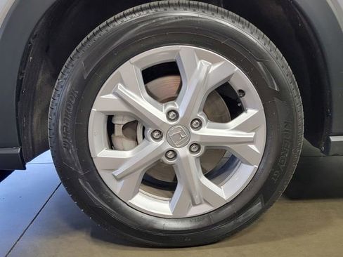 Certified 2023 Honda HR-V LX image 9