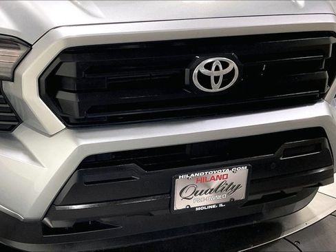 Used 2024 Toyota Tacoma SR image 30