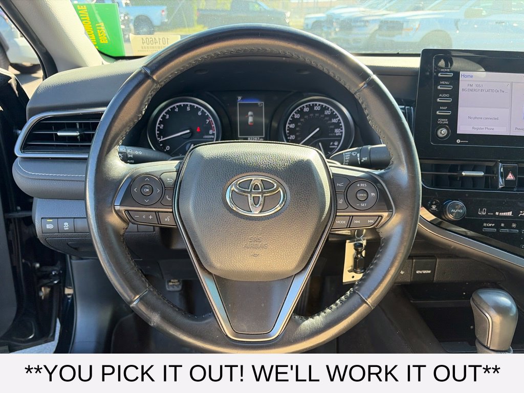 Used 2023 Toyota Camry SE FWD image 11