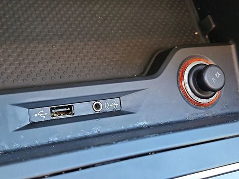 Used 2017 Volkswagen Passat 1.8T R-Line image 24