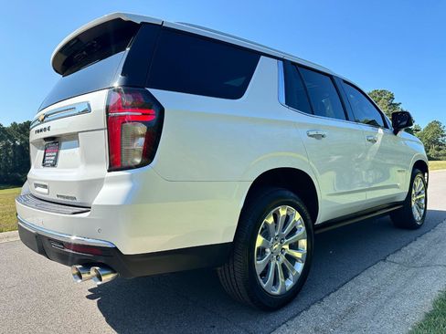 Used 2023 Chevrolet Tahoe Premier w/ Premium Package 2 RWD image 5