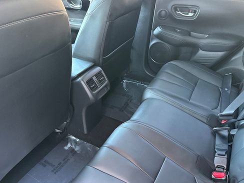 Used 2025 Acura ADX FWD image 13
