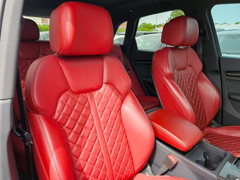 Certified 2023 Audi SQ5 Premium Plus w/ Premium Plus Package AWD/4WD image 16