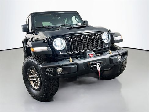 Used 2024 Jeep Wrangler Unlimited Rubicon 392 image 2