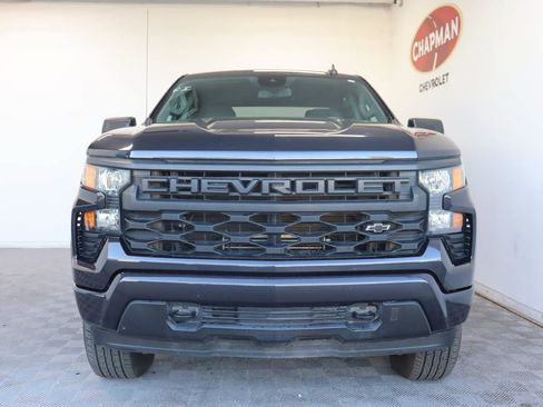 Used 2022 Chevrolet Silverado 1500 Custom RWD image 2